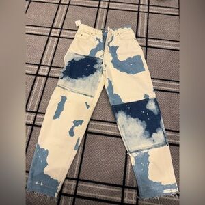pinko white jeans with blue tie dye look